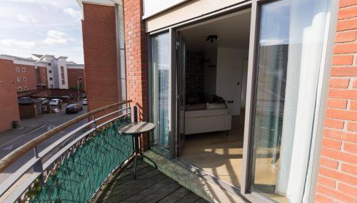 Highrise Balcony Stay in the Heart of Wolverhampton - Foto 3