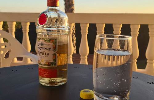 Stunning Villa with Pool & View near beach - Foto 47