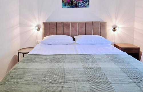 Mare`s Private House 1st floor with Pool - Foto 59