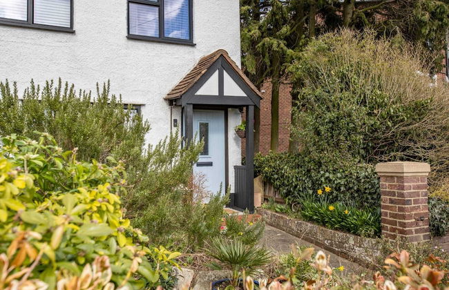 Stunning Character 2bed Cottage in St Albans Wifi - Foto 1