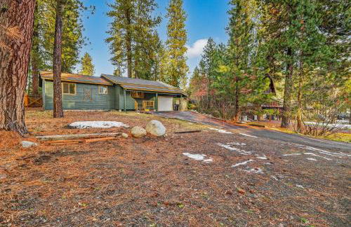 Evergreen Escape- Walk to Downtown & Boat/trailer Parking! - Foto 33