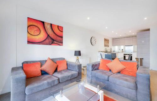 Alder House Serviced Apartment Maidenhead by 360stays - Foto 2