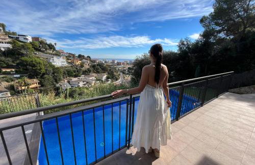 Villa de lujo con vistas al mar y piscina privada - Foto 2