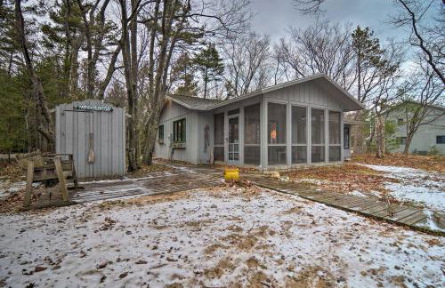 Idyllic Northport Cottage, Walk to Lakeside! - Foto 37