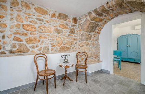 Stunning Home In Svet Vid Dobrinjski - Photo 27