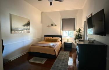 Charming 2-Bedroom 1 Bath Near Everything - Foto 27