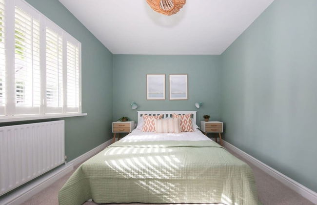 Bosham 3 BR Beach House With Garden Playhouse - Photo 69