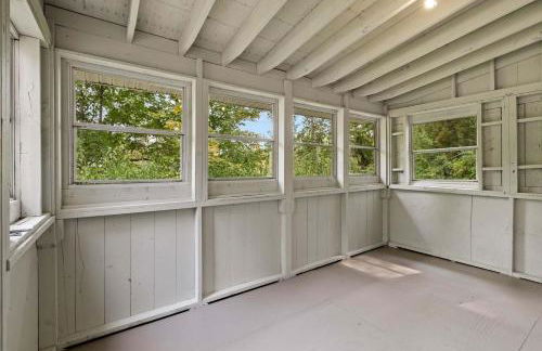 Comfy Large Bungalow - 4 Bed 1BA On Private Pond - Foto 14