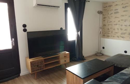 La Céliane- climatisé avec patio classé 3 étoiles - Foto 3