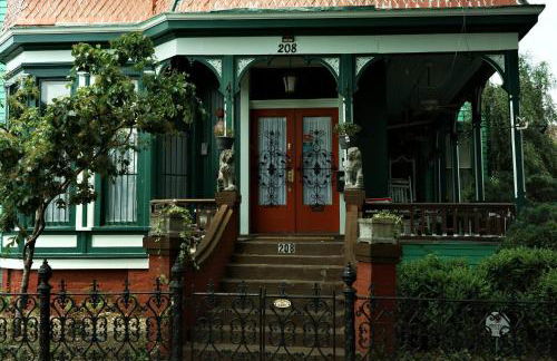Historic Victorian Main House in Savannah - Foto 67