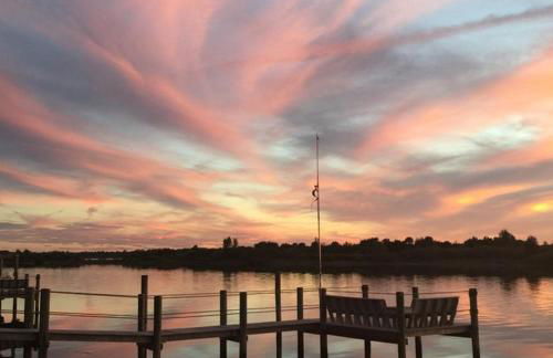 Spacious Home with Yard - half Mi to Ormond Beach! - Foto 25