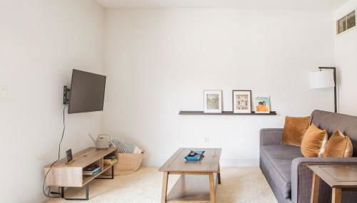 Spacious Third Ward Apt Near Summerfest with Balcony - Foto 3