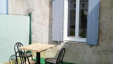 Jungle Zen Beau T2 avec jardin Gare 100m - Foto 5