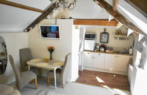 Pitfield Apartments - Photo 1