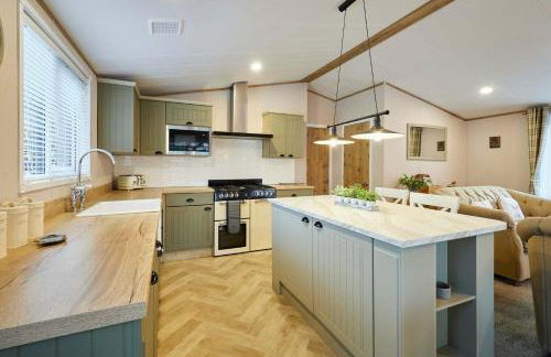 Cherry Lodge with Hot Tub - Foto 18