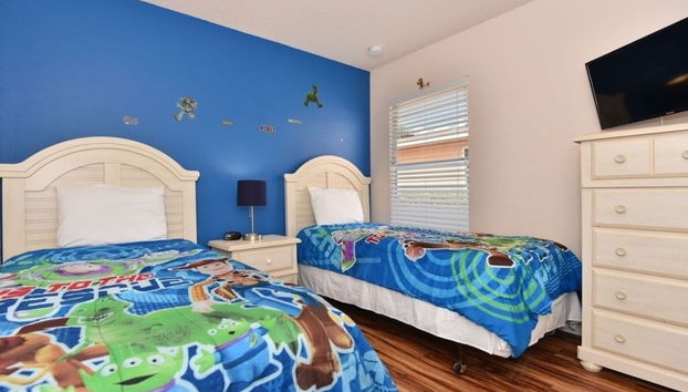 4 Bed Pool Game Room In Sandy Ridge 4 Bedroom Home by Redawning - Foto 5, Habitación