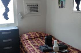 Crown Inn & Suites - Foto 43