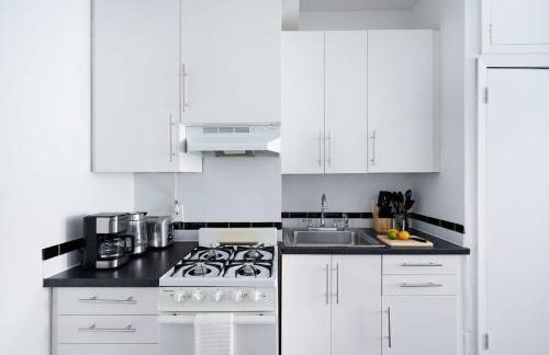 83-2FE UES Central Park Newly Furnished Studio - Foto 11