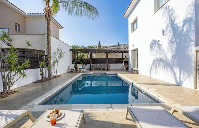 Agios Tychon Luxury Villa With Private Pool - Foto 1