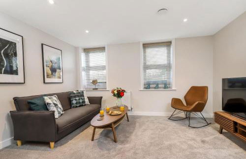 Executive Apartments - Photo 15