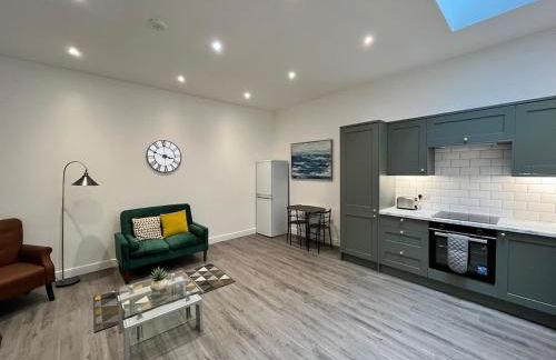 The Coastal Getaway - Photo 9