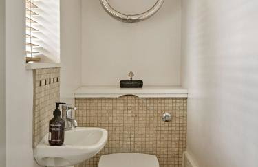 Charming 4-Bedroom Cottage in Henley - Foto 19