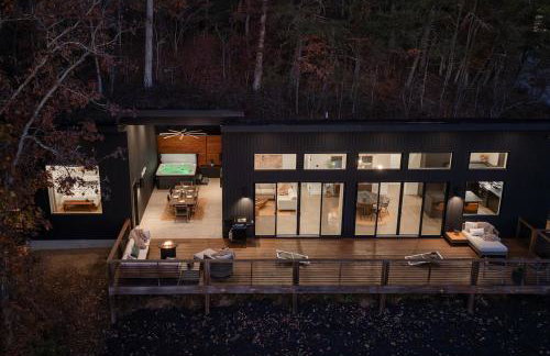 Glass House - Hot Tub - Voted AVL's #1 Luxe Stay - Foto 1