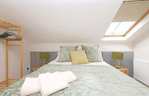 Apartment 11 Bluebridge with Free Parking - Photo 34