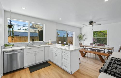 Belmont Shore Getaway with Hot Tub and Firepit - Foto 9