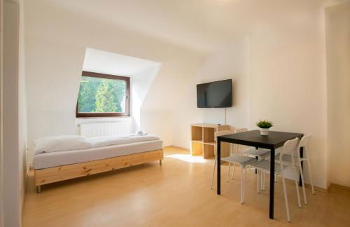 Tolstov Apartments - 1 , 2 and 3 Room Monteur Apartments - Photo 20