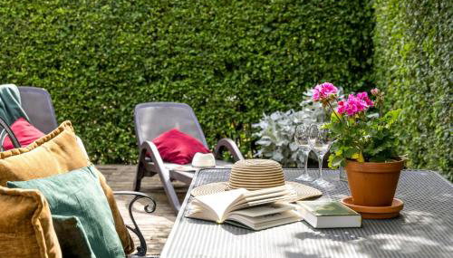 Amber Lodge, Strawberryfield Park - Hot Tub - Free WiFi & Parking - Foto 5, Garden, sunbed