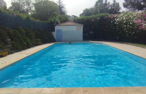 T2 duplex + piscine avec parking - Foto 1