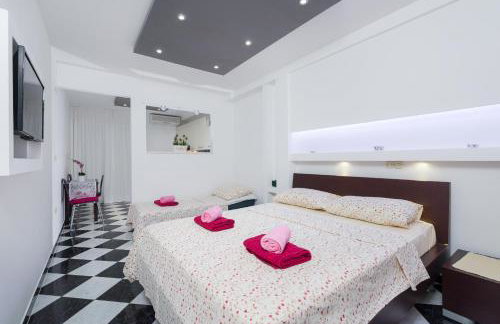 Superb Beachfront Luxury Seaview with Private Beach - Photo 54