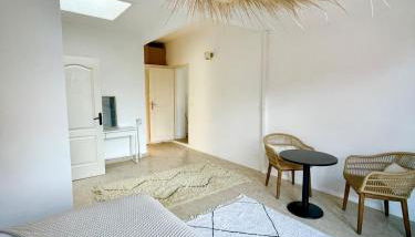 Large 6-bedroom house, close to Lille city center, CHR - Foto 2