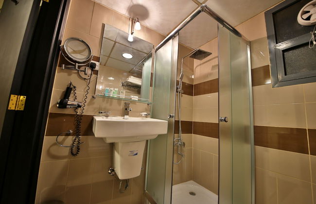 Midtown Furnished Apartments - Photo 33