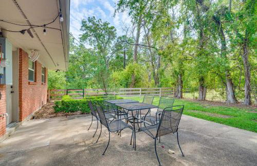 Walk to Texas AandM College Station Home with Yard! - Foto 3