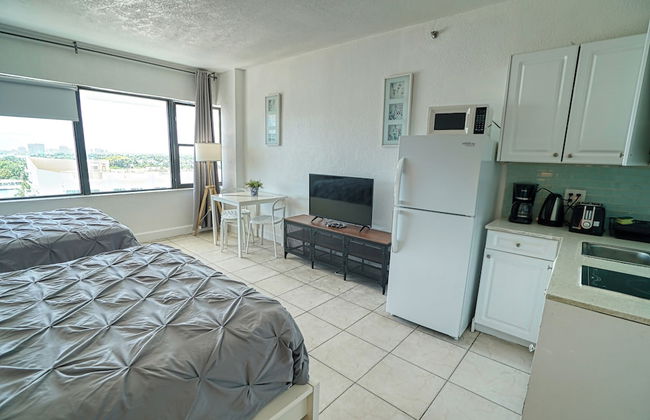 Deluxe Studios and Apartments at the Casablanca - Photo 113