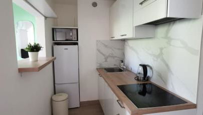 2 pièces au calme avec terrasse et climatisation - Foto 4