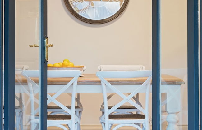 The Other House - Photo 15