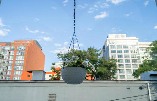 Perfect Location! Stylish Condo Steps Away from Nationals Stadium and Navy Yard in DC's Southwest Gem - Foto 19