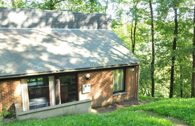 Nicely Furnished Bungalow with Fireplace near Maas - Foto 1