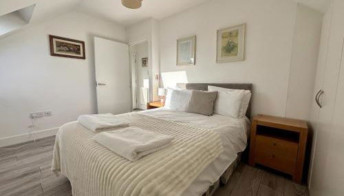 Egham Modern Two Bedroom Apartment - Foto 5