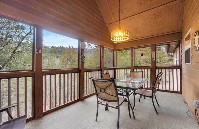 Creekside - 2 BDR Resort Cabin in Epic Location! - Photo 16