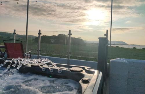 Blue Anchor House - Seaview, Hot Tub Apartments - Photo 13