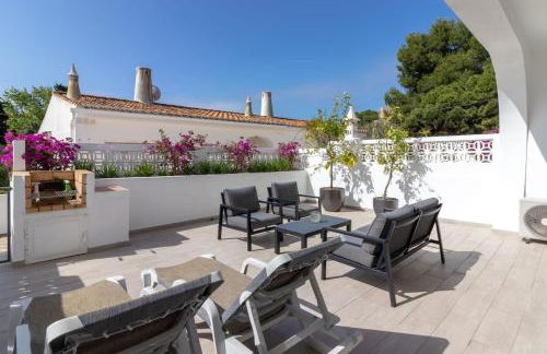 Casa Ferrolho walk to beach and Carvoeiro centre - Photo 1