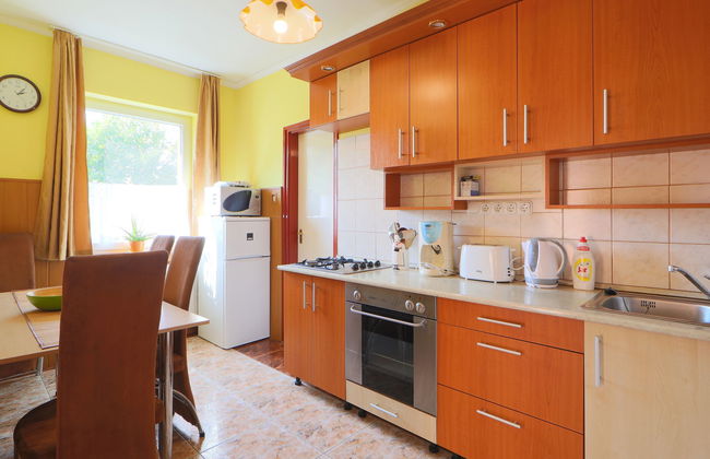 4 bedroom House in Kőröshegy with garden and terrace - Photo 6