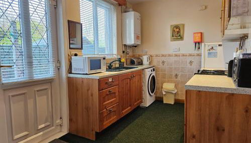 Broughton Grove - Skipton, Pet Friendly, Canal Access - Foto 4, stove, toaster, minibar