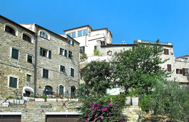 2 bedroom House in Cipressa with garden and terrace - Photo 5