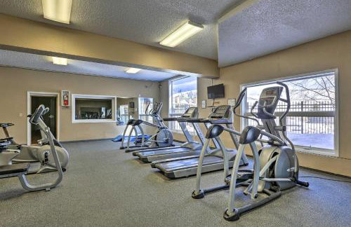 The Inn at Silver Creek Resort Retreat with Balcony! - Foto 33