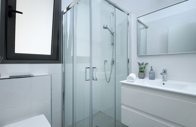 Stylish Coastal Oasis by Sea N' Rent - Foto 19